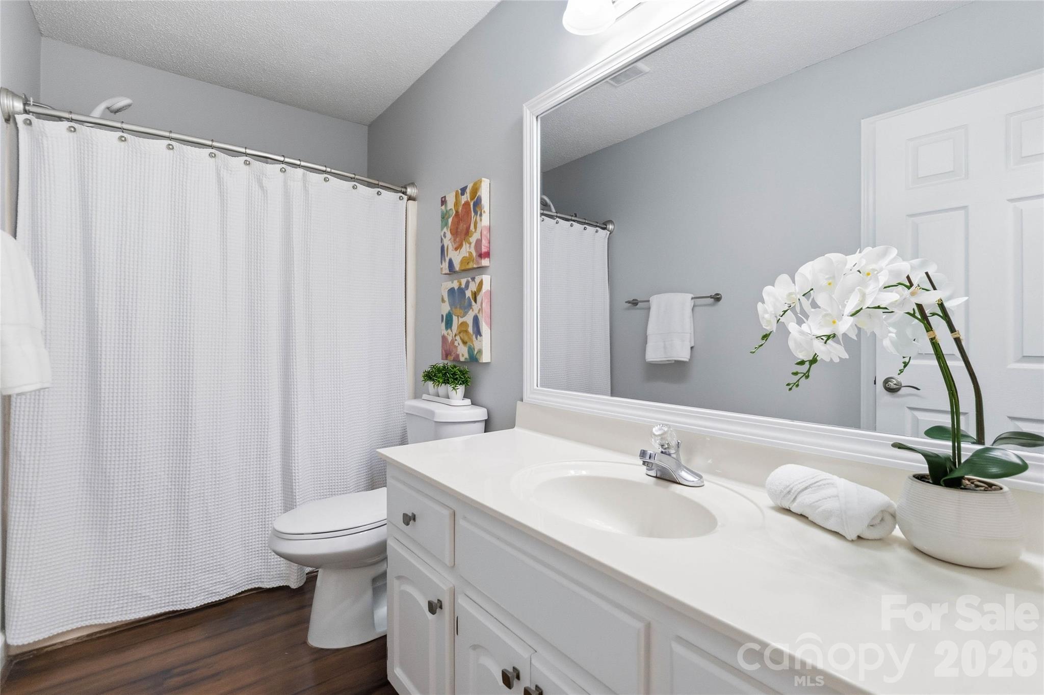 717 Peregrine Court — Gastonia
