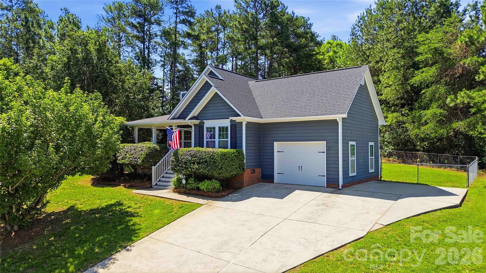 717 Peregrine Court — Gastonia