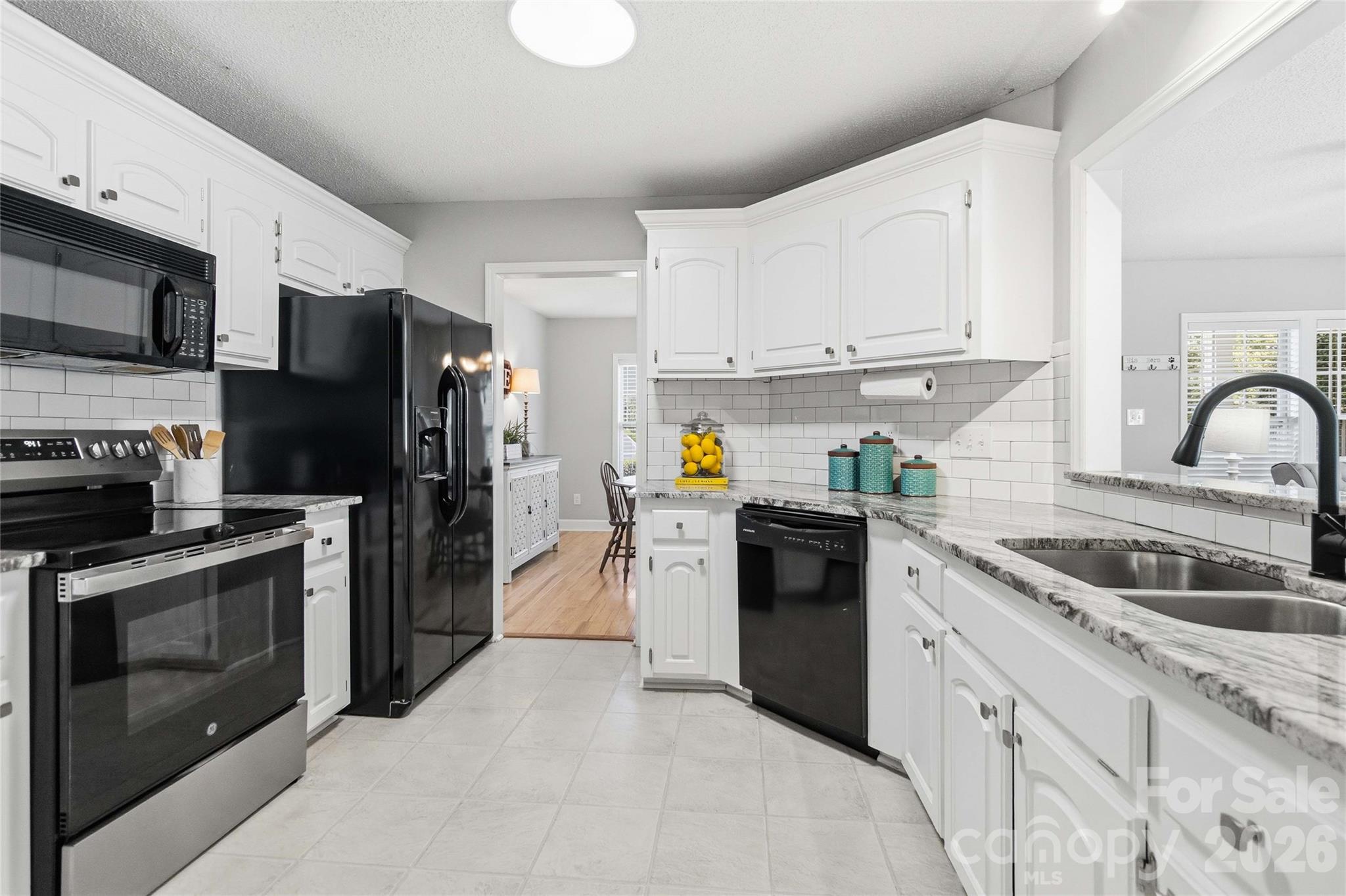717 Peregrine Court — Gastonia