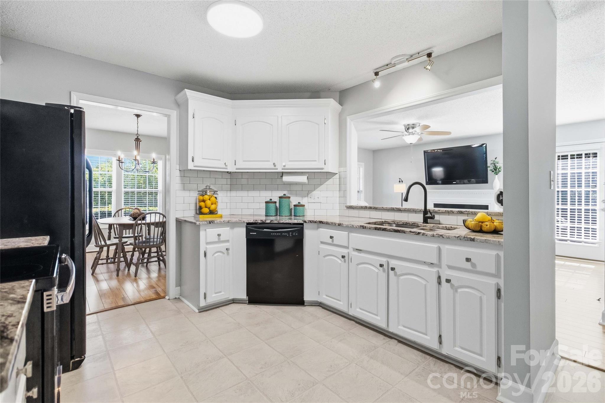 717 Peregrine Court — Gastonia