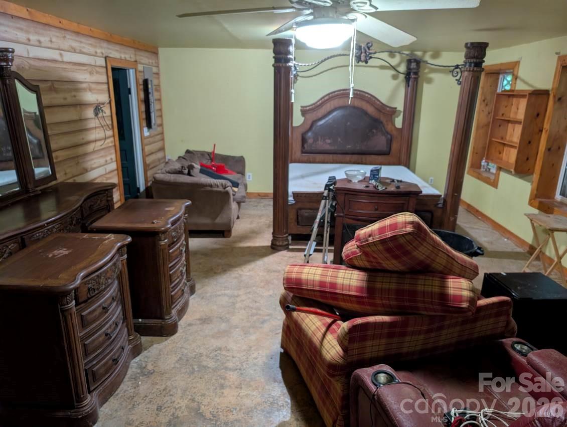 197 Dogwood Drive — Hayesville