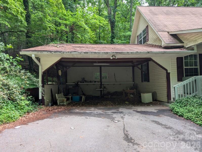 197 Dogwood Drive — Hayesville