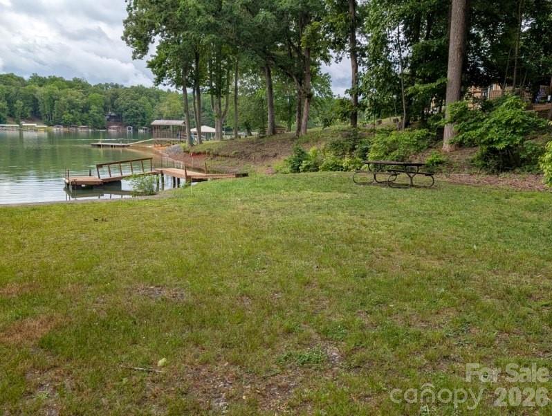 197 Dogwood Drive — Hayesville