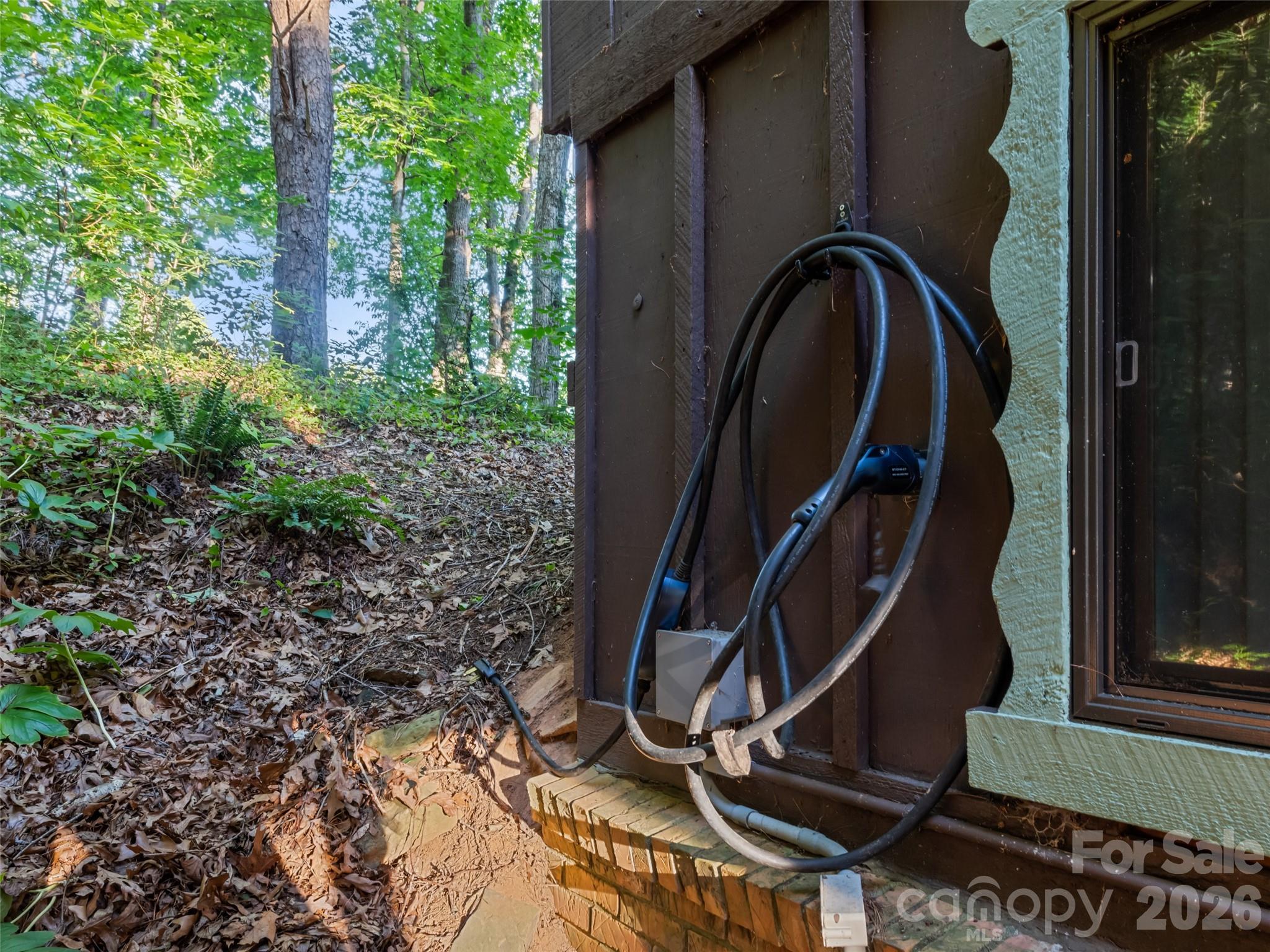 33 Wenlock Way — Waynesville