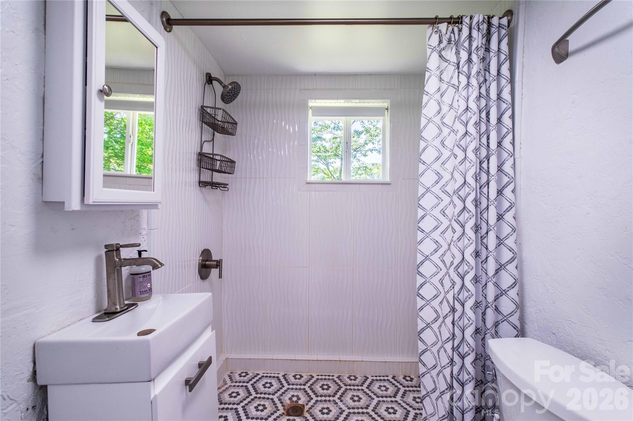2603 Kim Miller Road — Lake Toxaway
