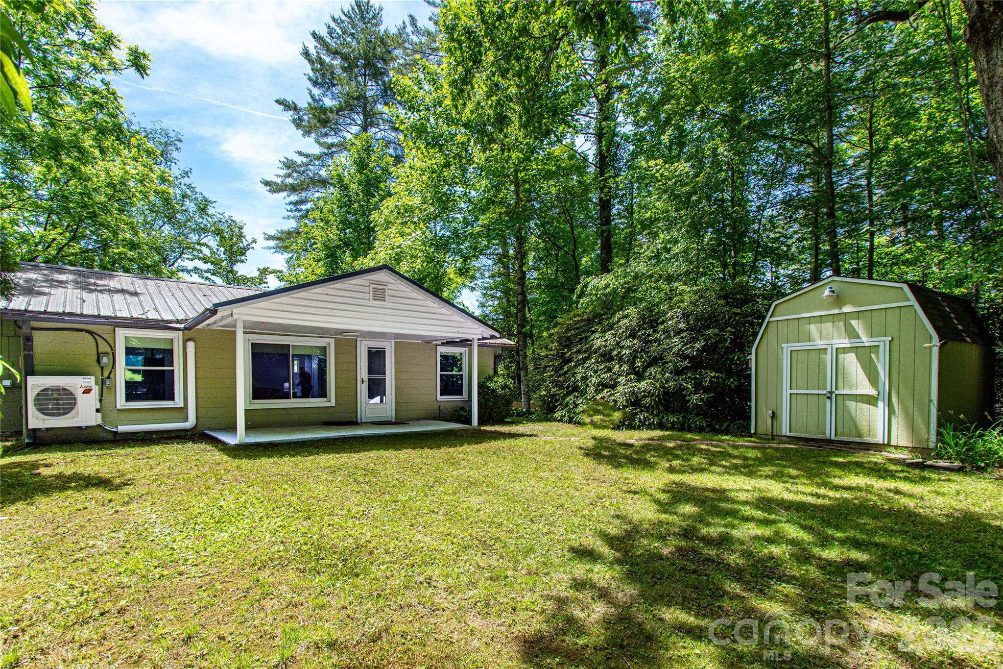 2603 Kim Miller Road — Lake Toxaway