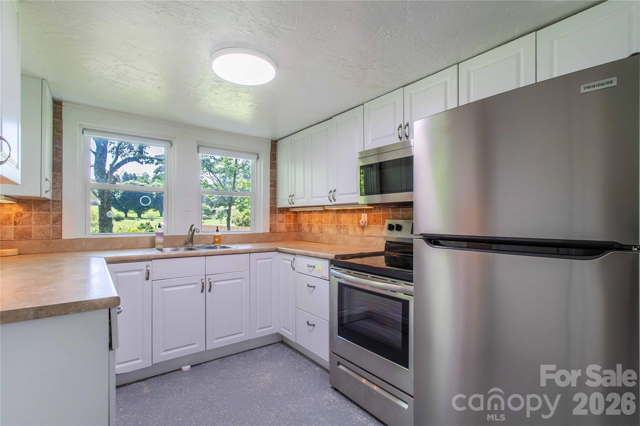 2603 Kim Miller Road — Lake Toxaway