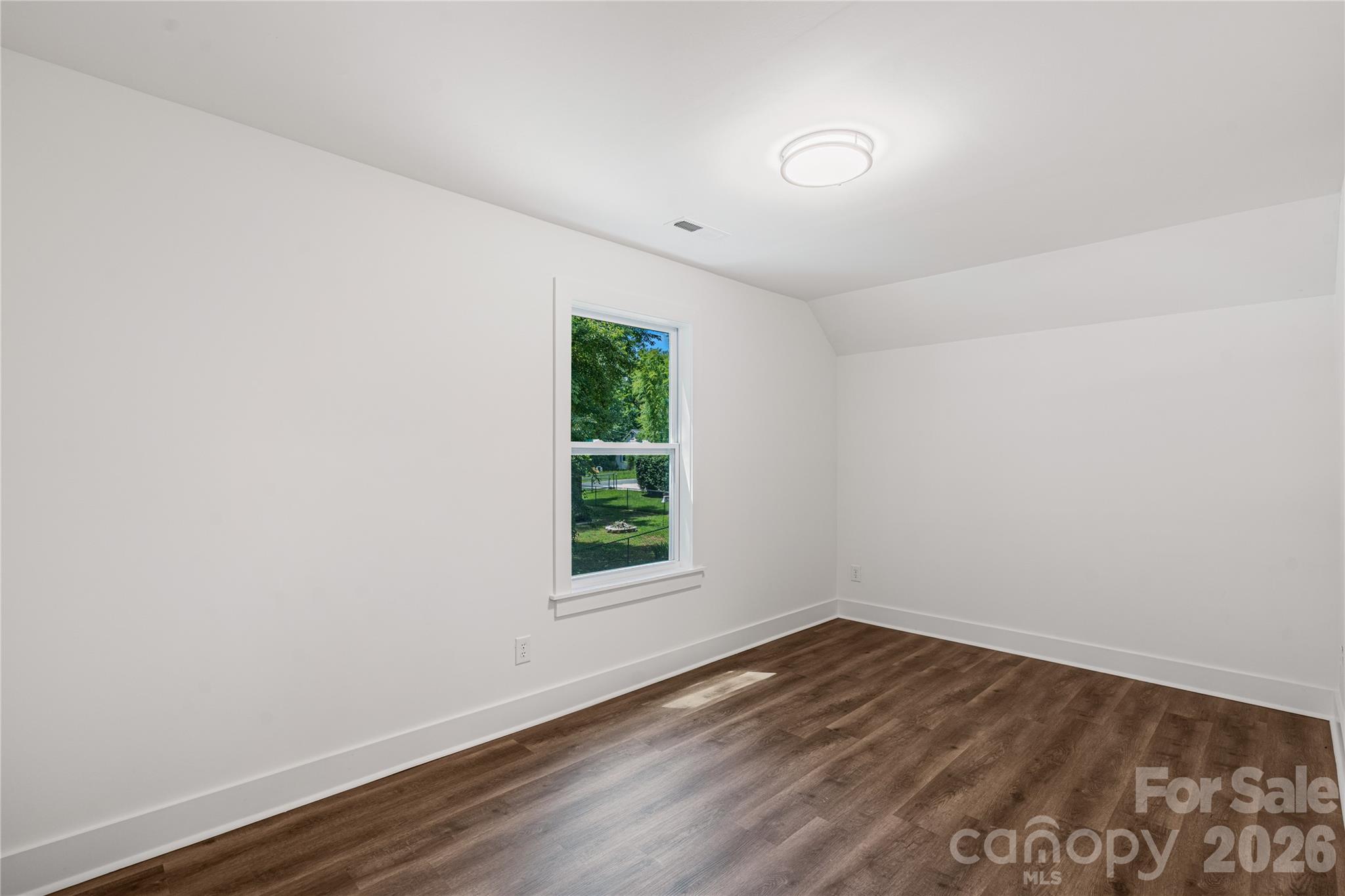 209 East Dixon Street — Lincolnton