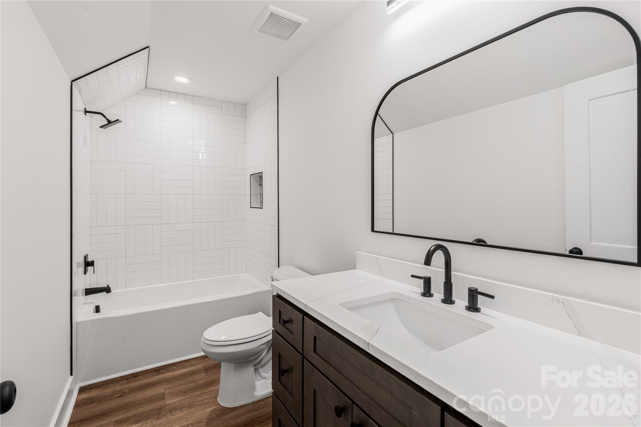 209 East Dixon Street — Lincolnton