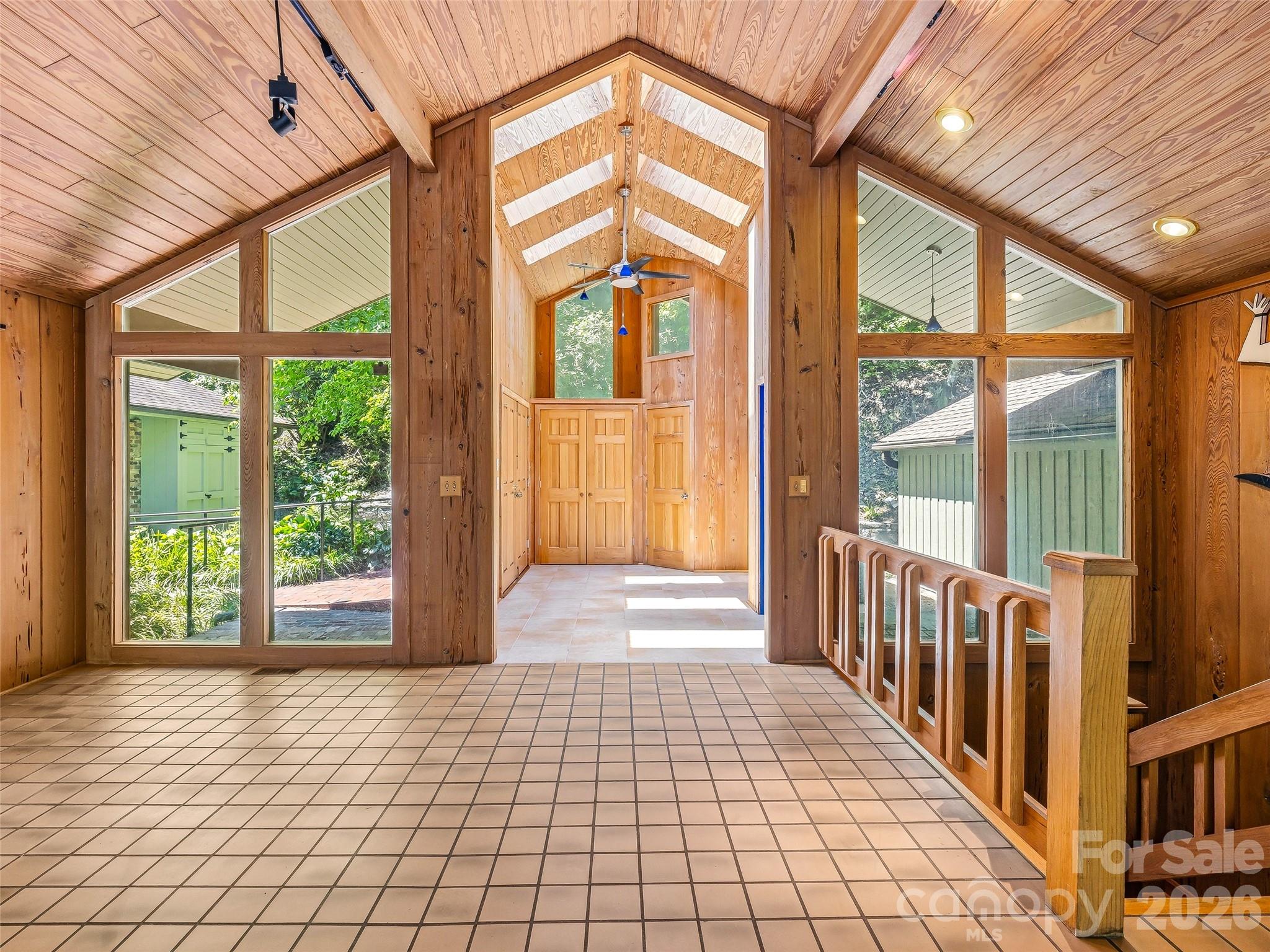 1430 Valmont Drive — Hendersonville