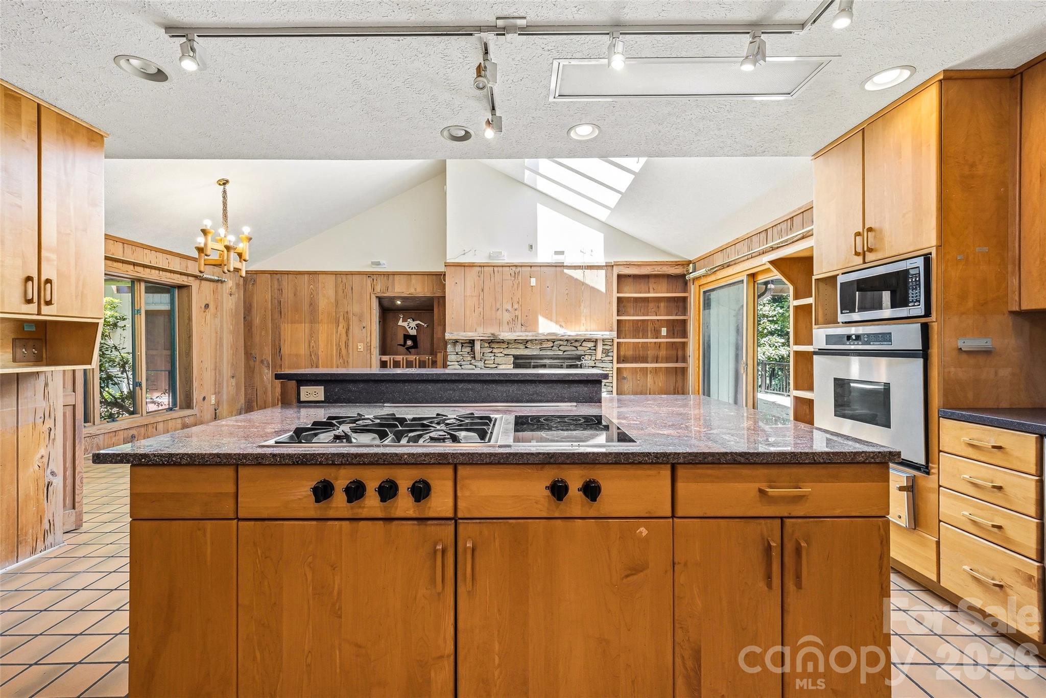 1430 Valmont Drive — Hendersonville