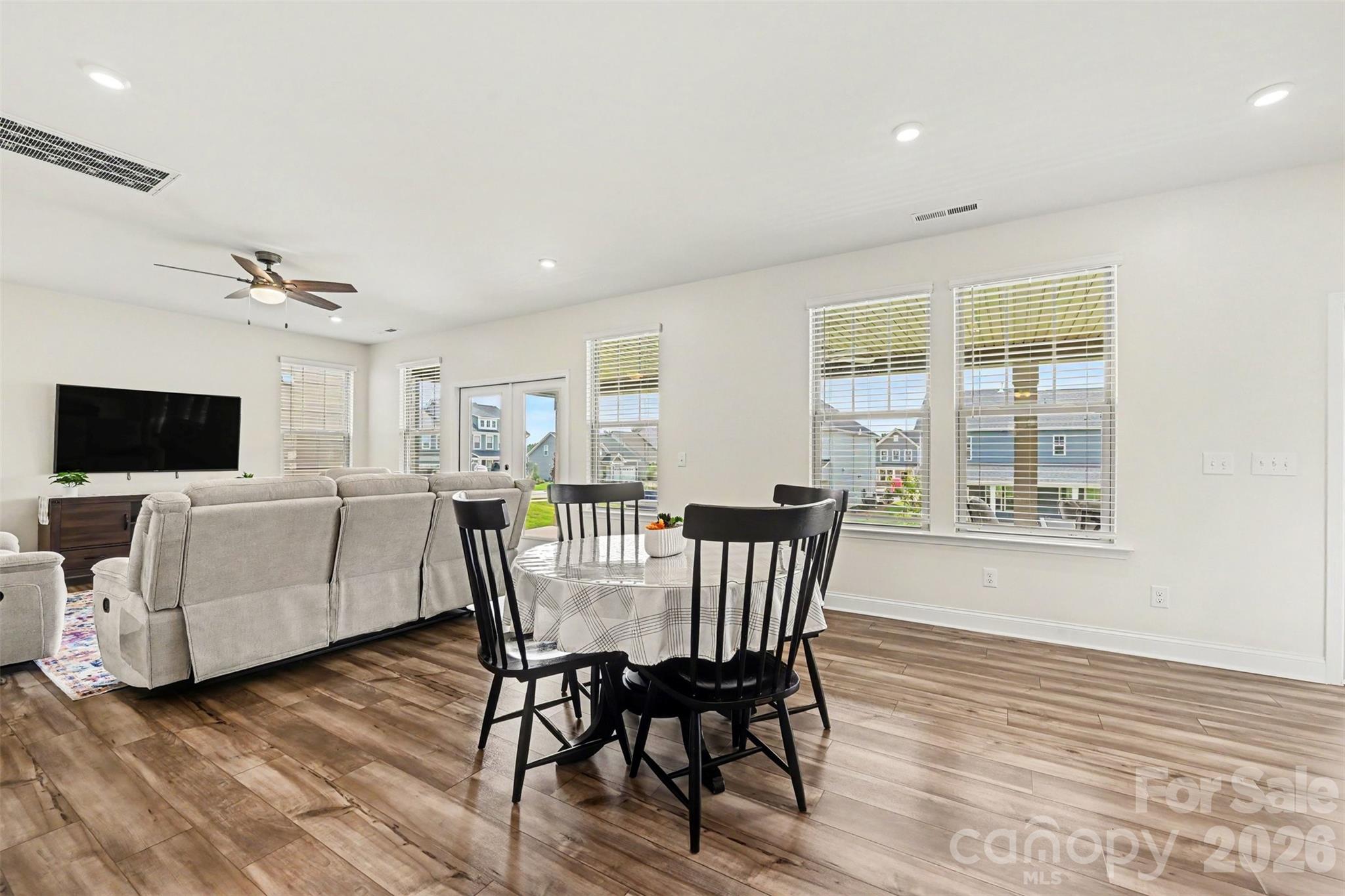 642 Amberjack Place — York