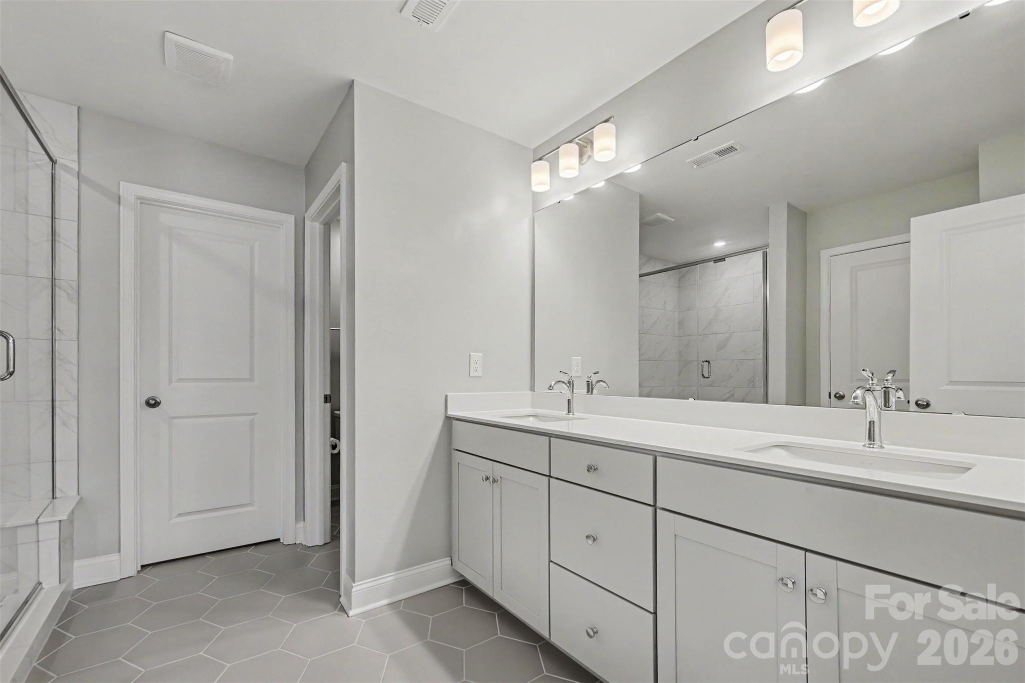 642 Amberjack Place — York
