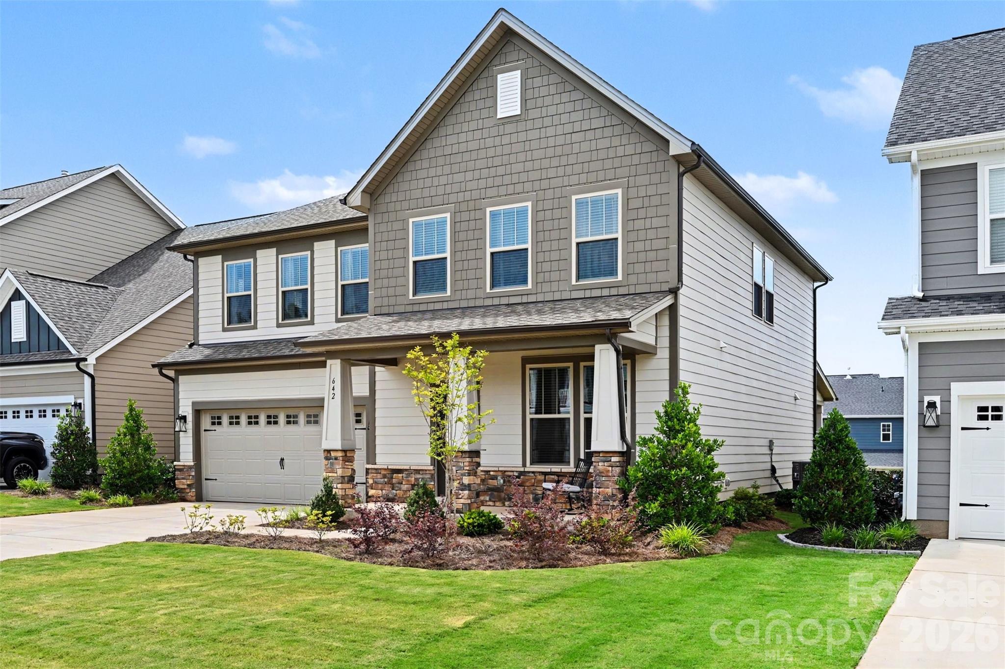 642 Amberjack Place — York
