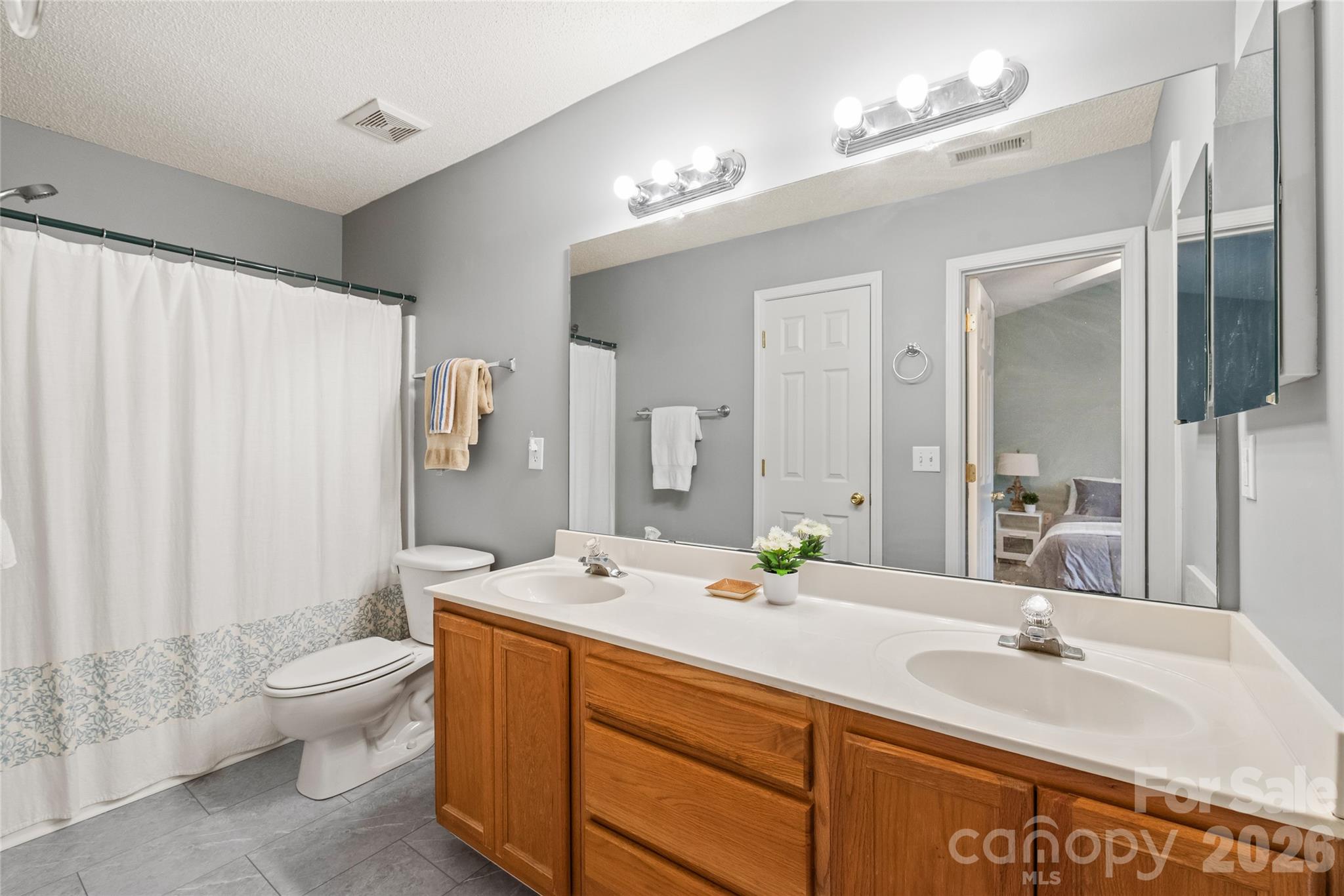 15411 Asterwind Court — Charlotte