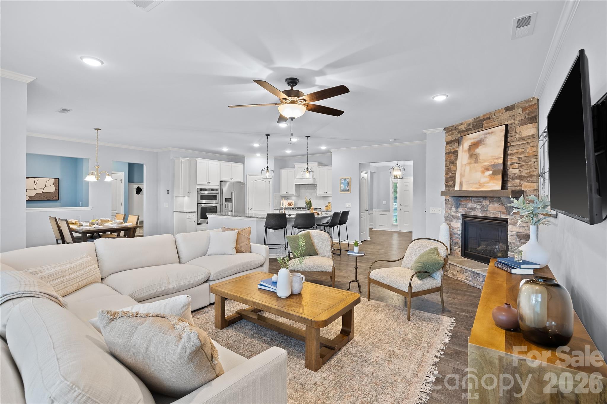 10522 Honeyfur Court — Charlotte