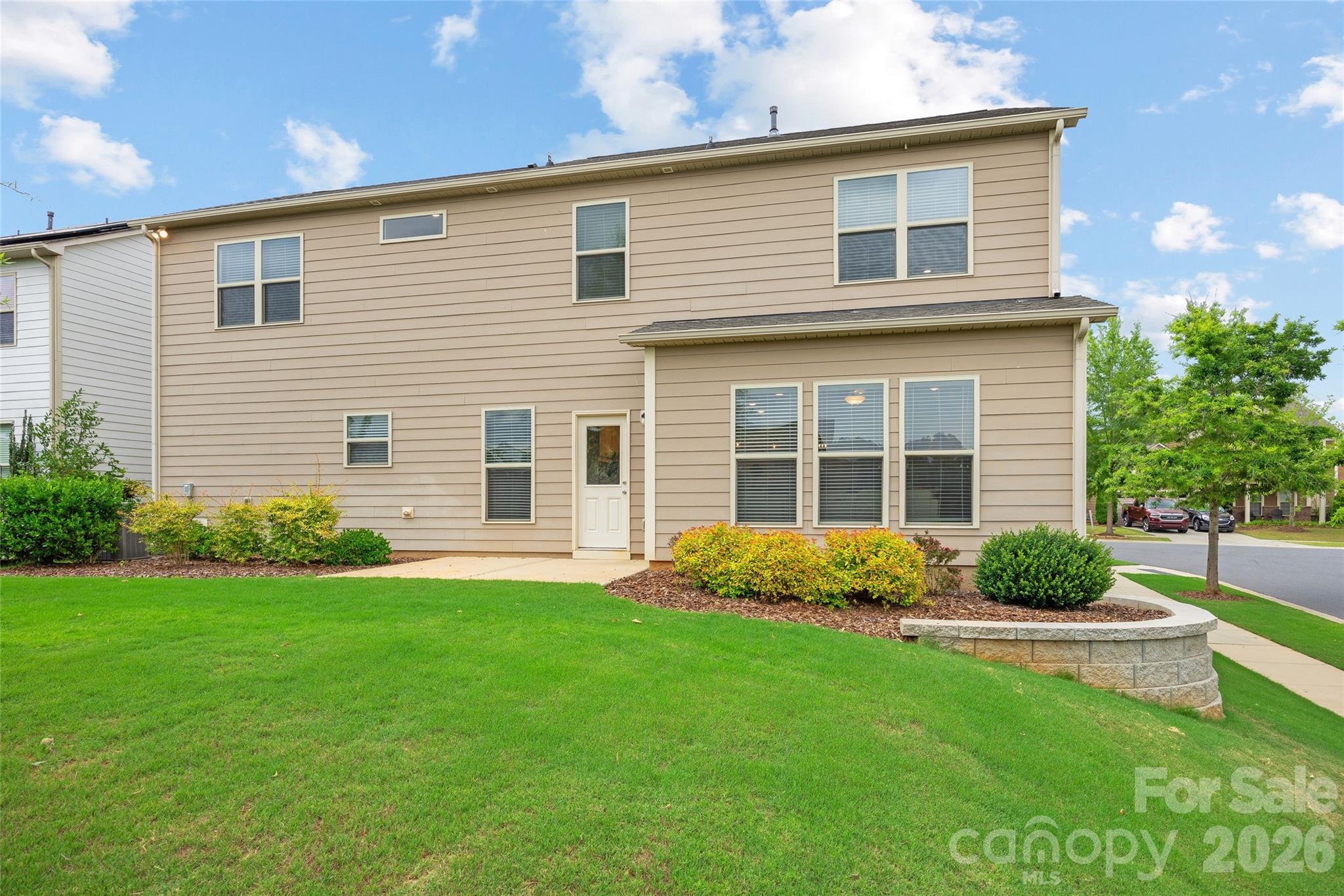 10522 Honeyfur Court — Charlotte