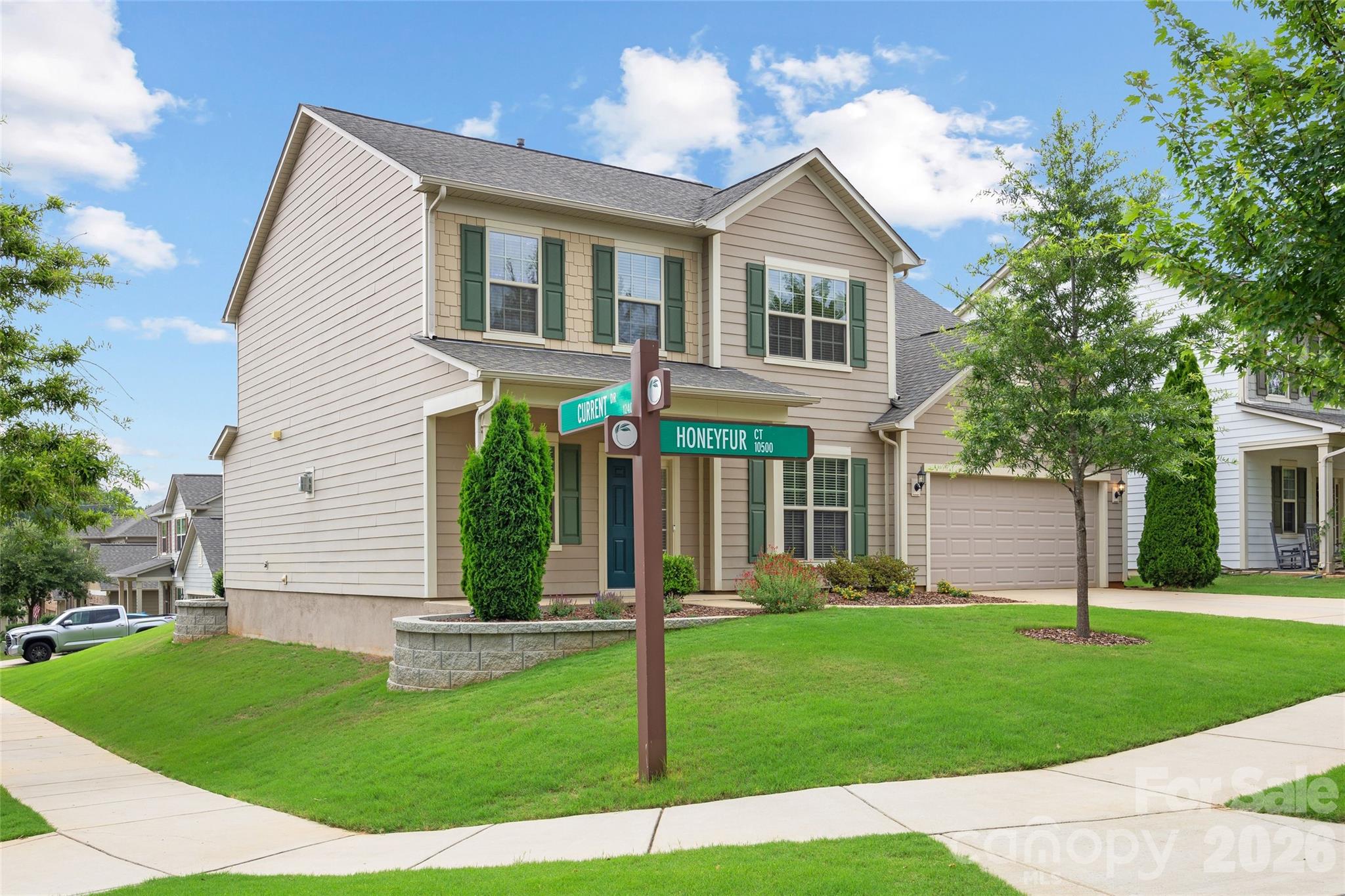 10522 Honeyfur Court — Charlotte