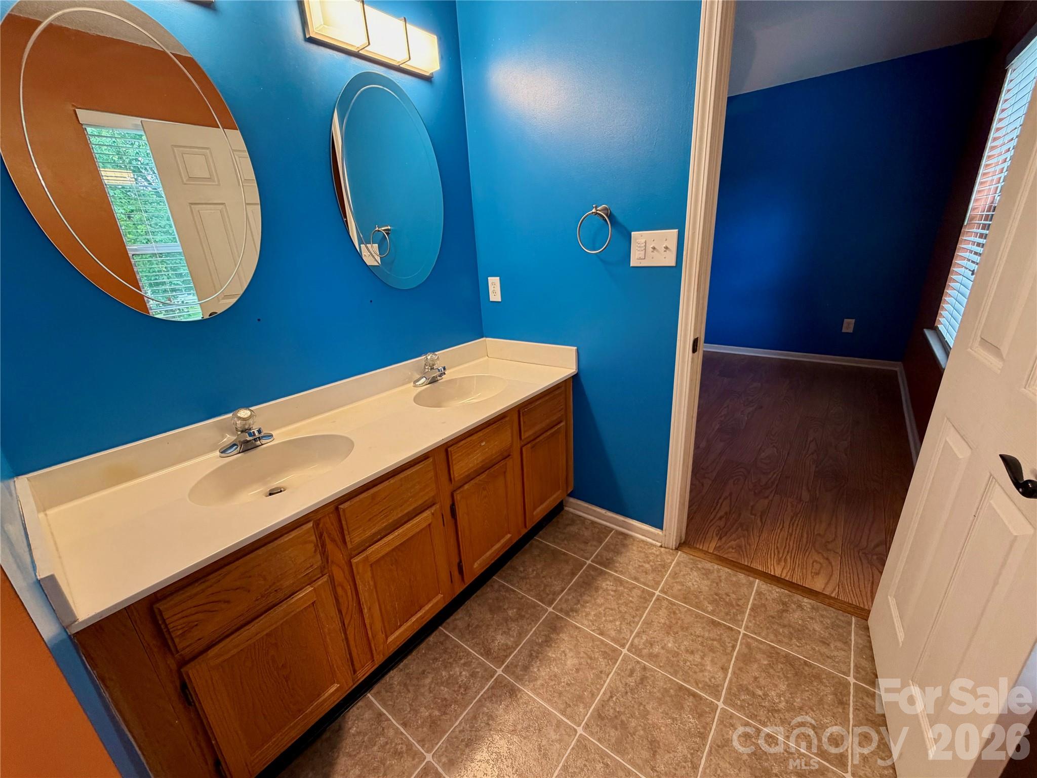 8004 Glencannon Drive — Charlotte