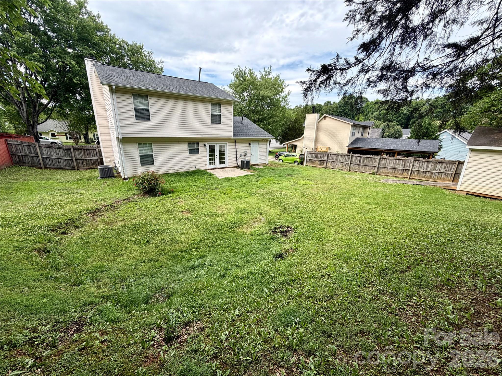 8004 Glencannon Drive — Charlotte