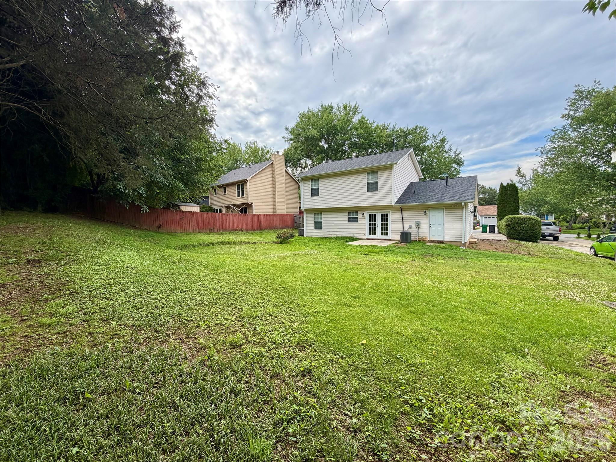 8004 Glencannon Drive — Charlotte