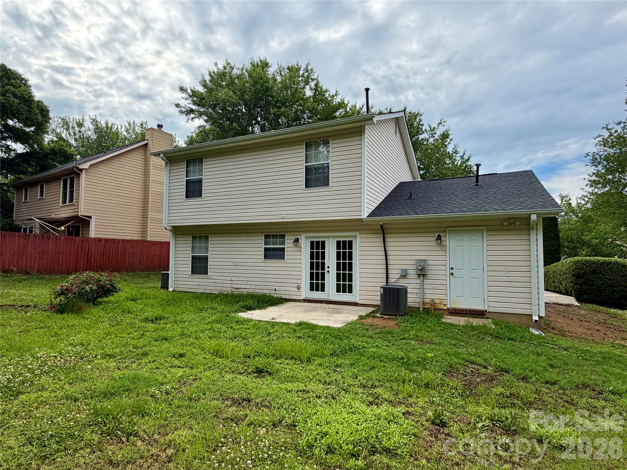 8004 Glencannon Drive — Charlotte