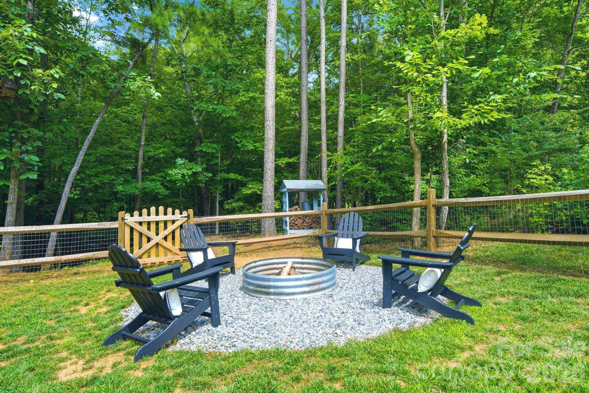 178 Powder Spring Drive — Statesville