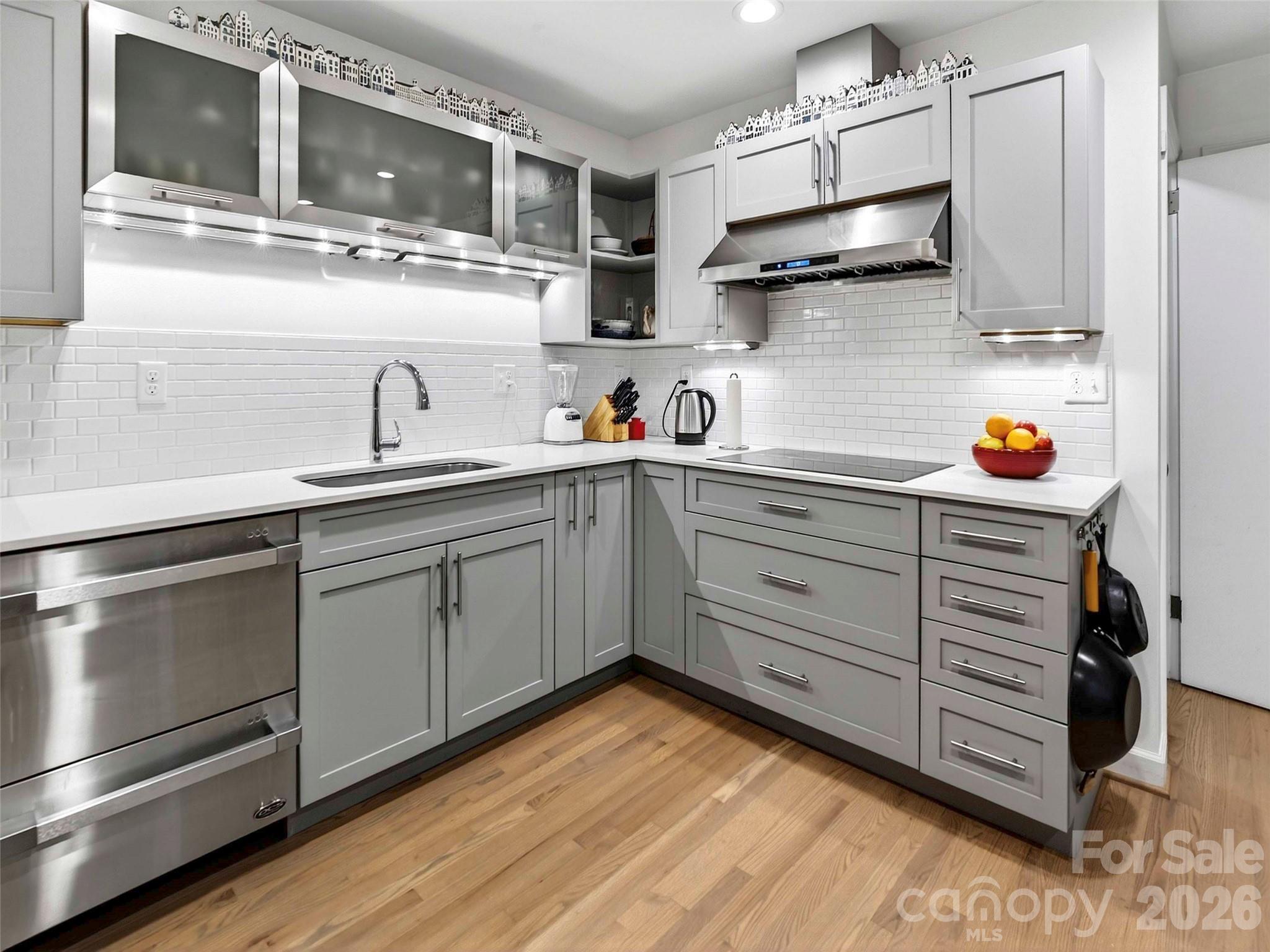52 Melody Lane — Saluda