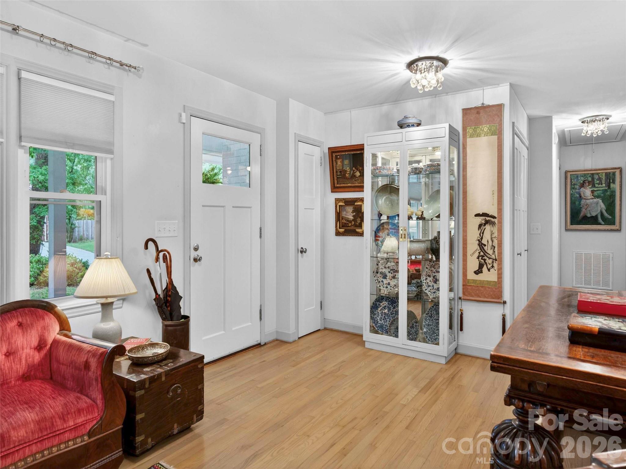 52 Melody Lane — Saluda