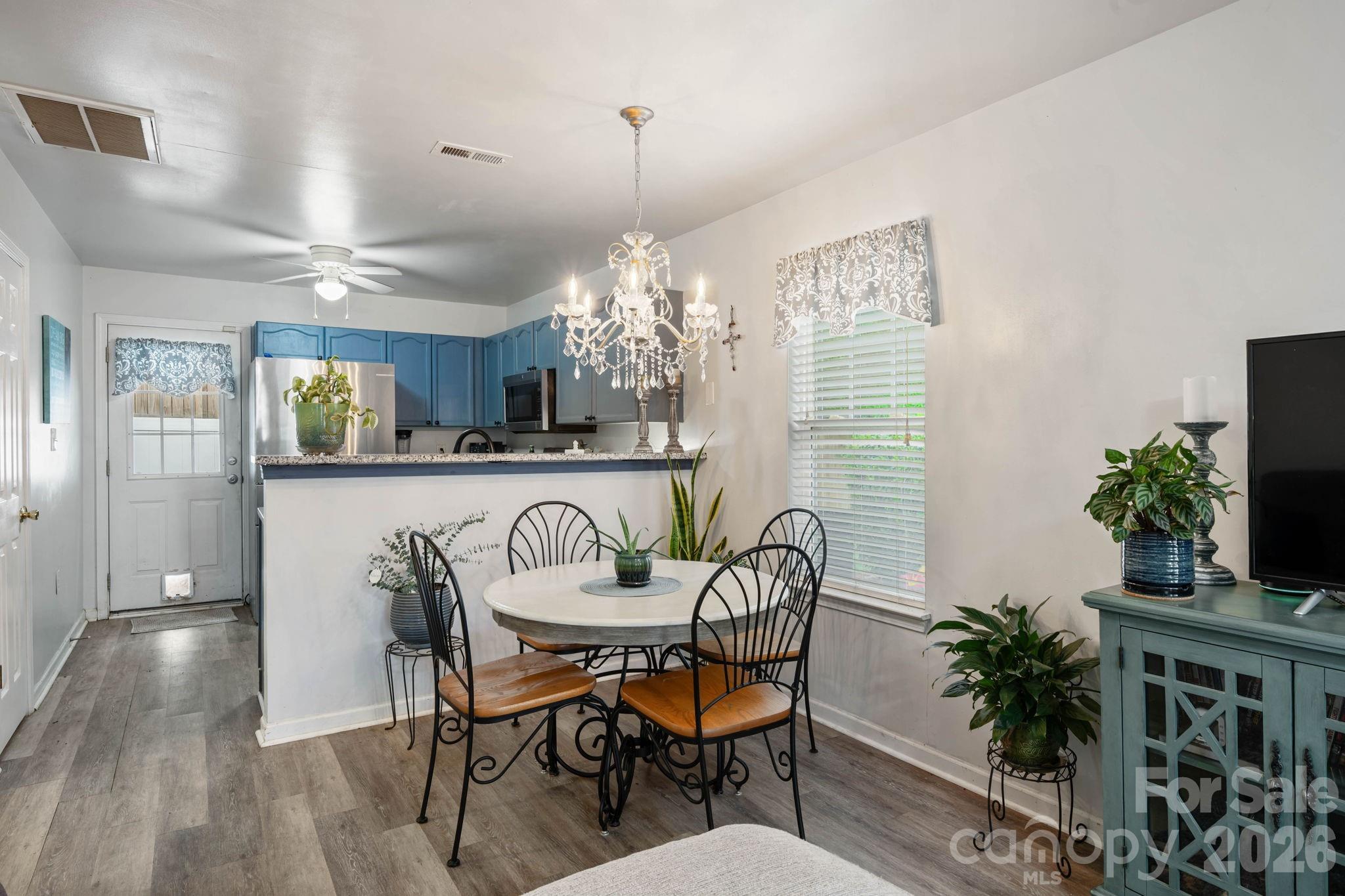 2050 Shady Pond Drive — Clover