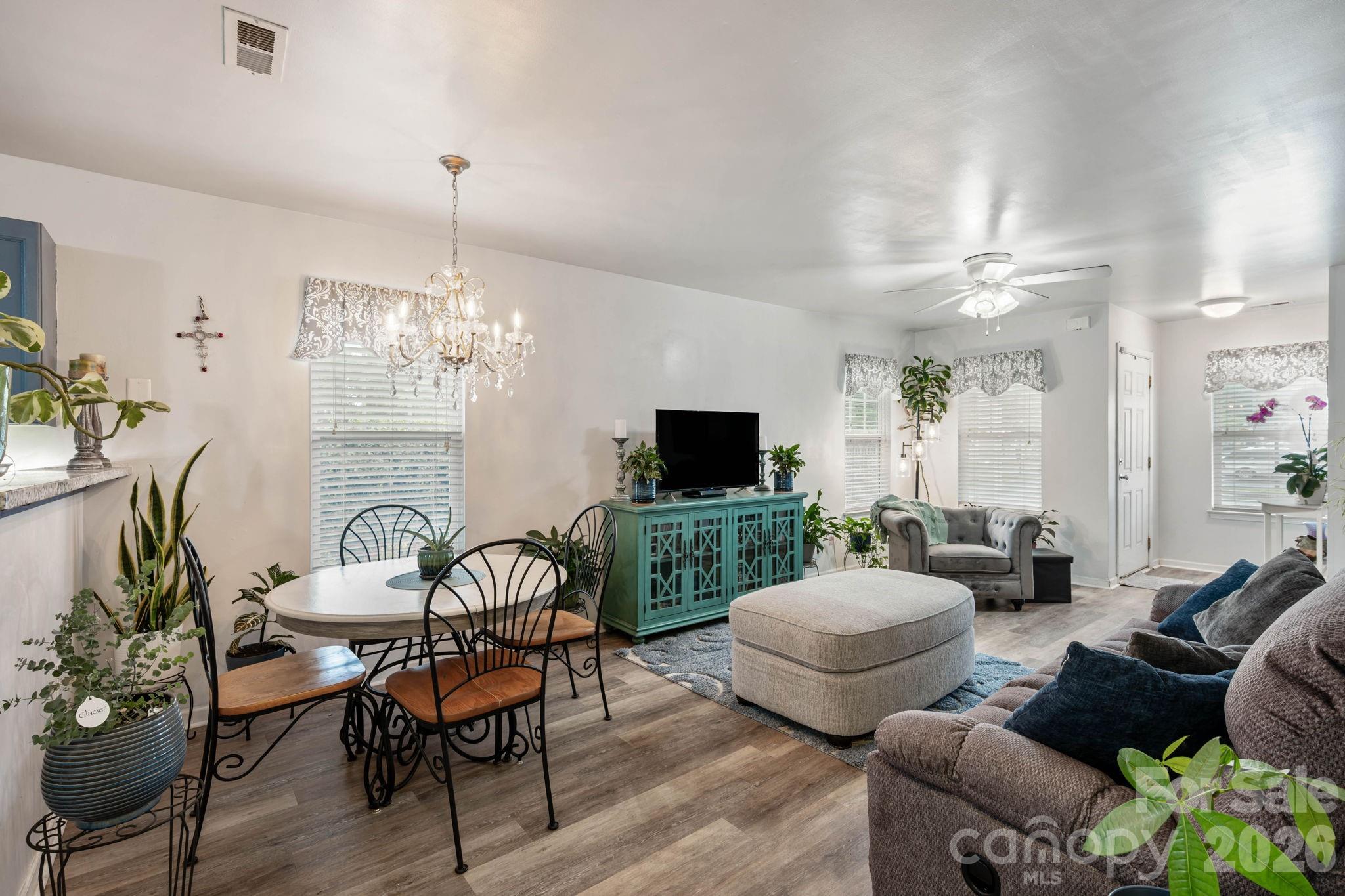 2050 Shady Pond Drive — Clover