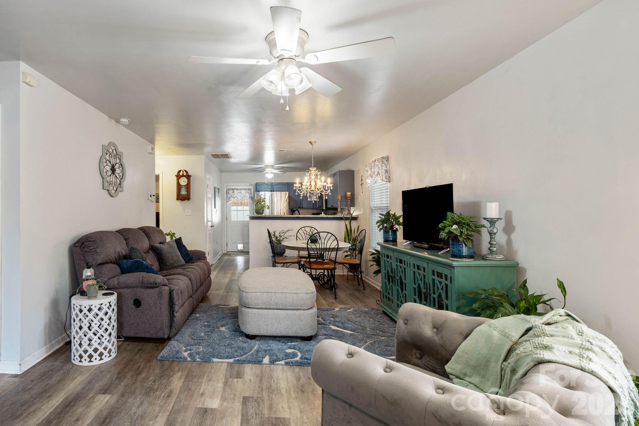 2050 Shady Pond Drive — Clover