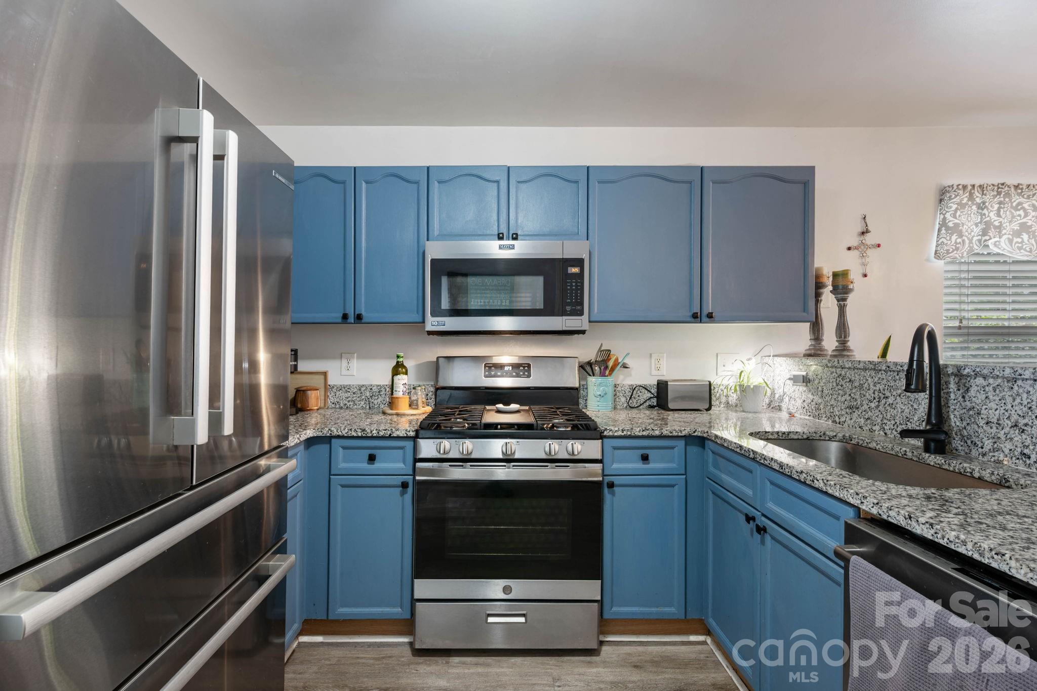 2050 Shady Pond Drive — Clover