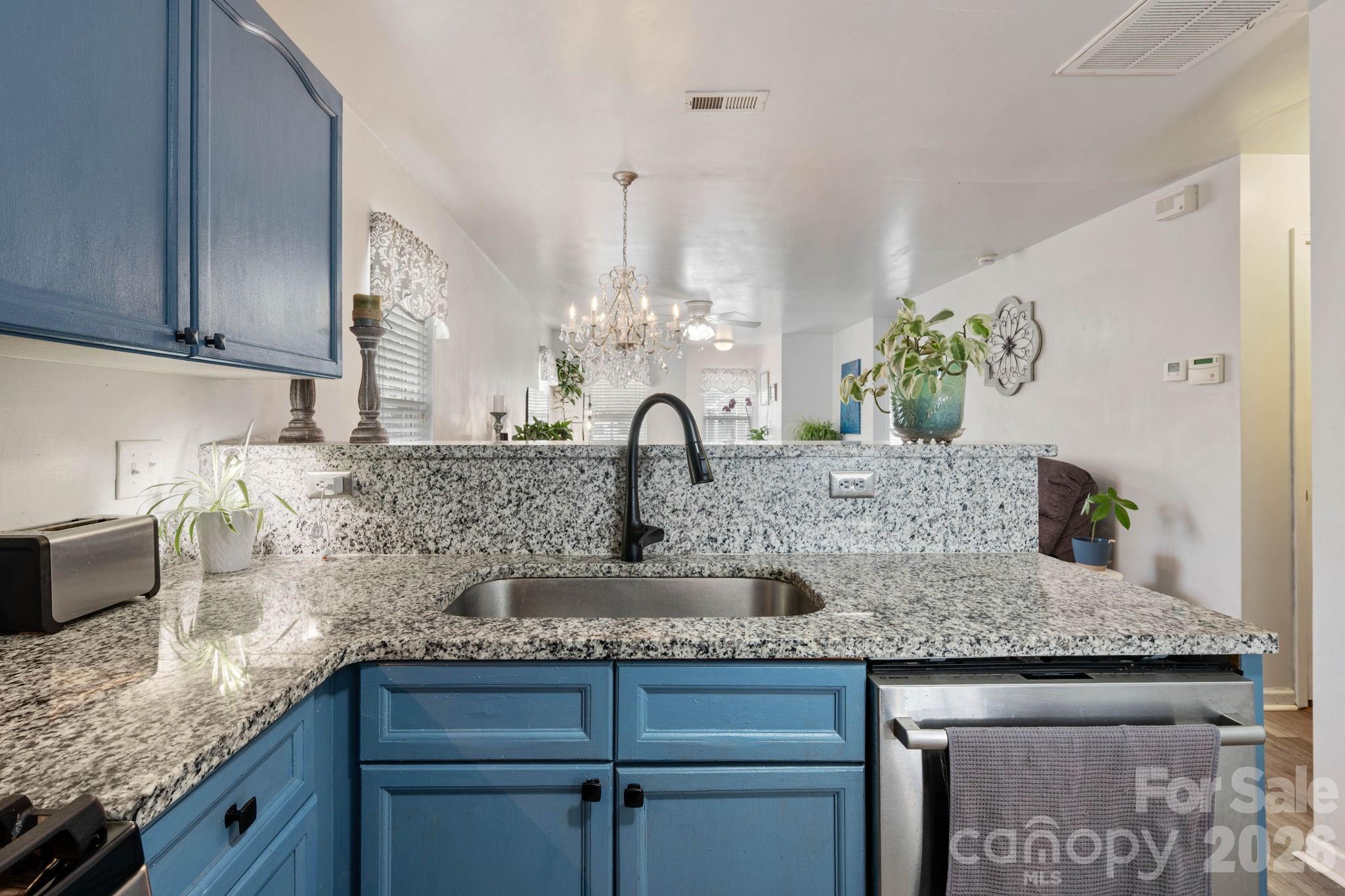 2050 Shady Pond Drive — Clover