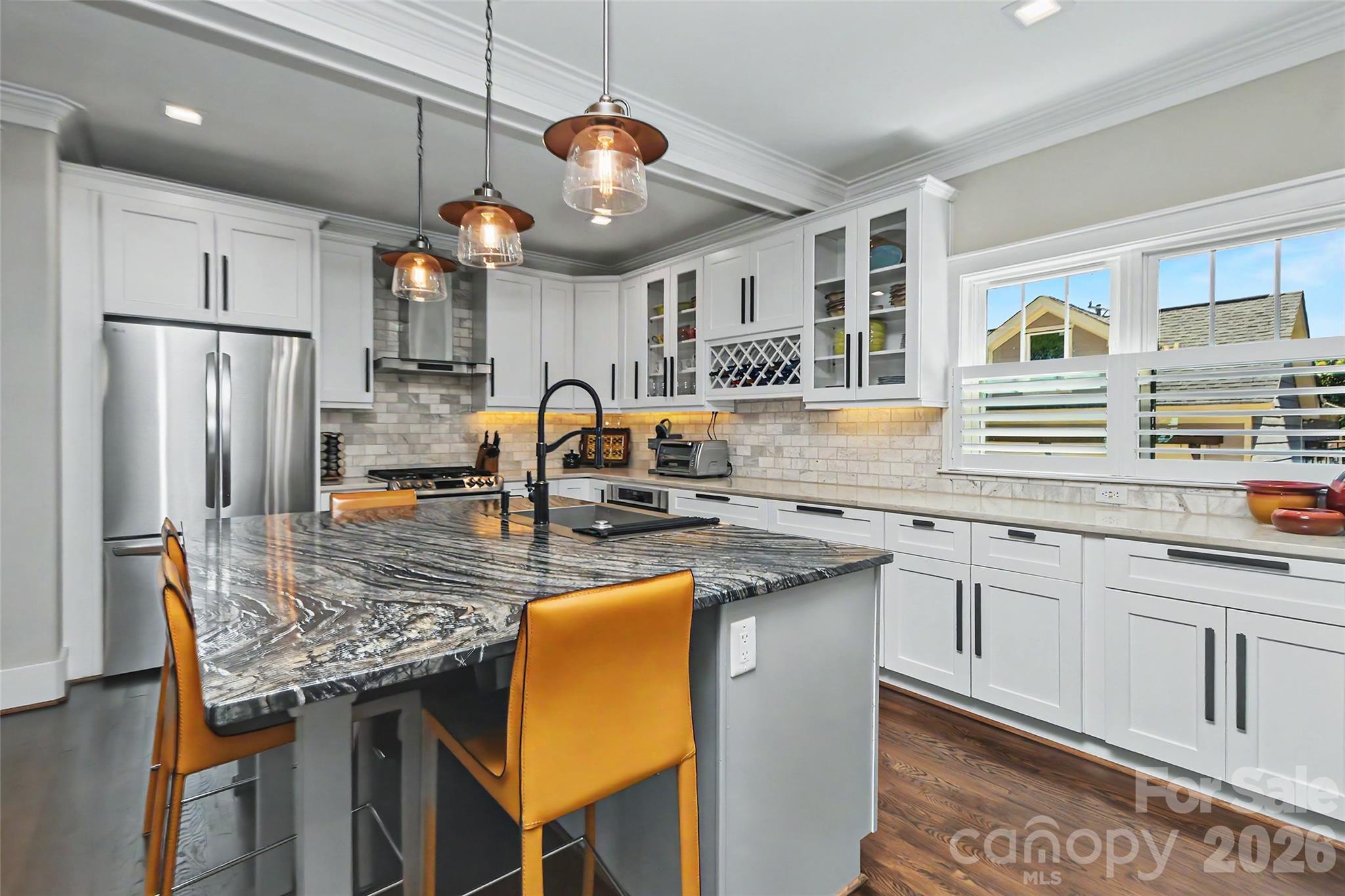 400 Marsh Road — Charlotte