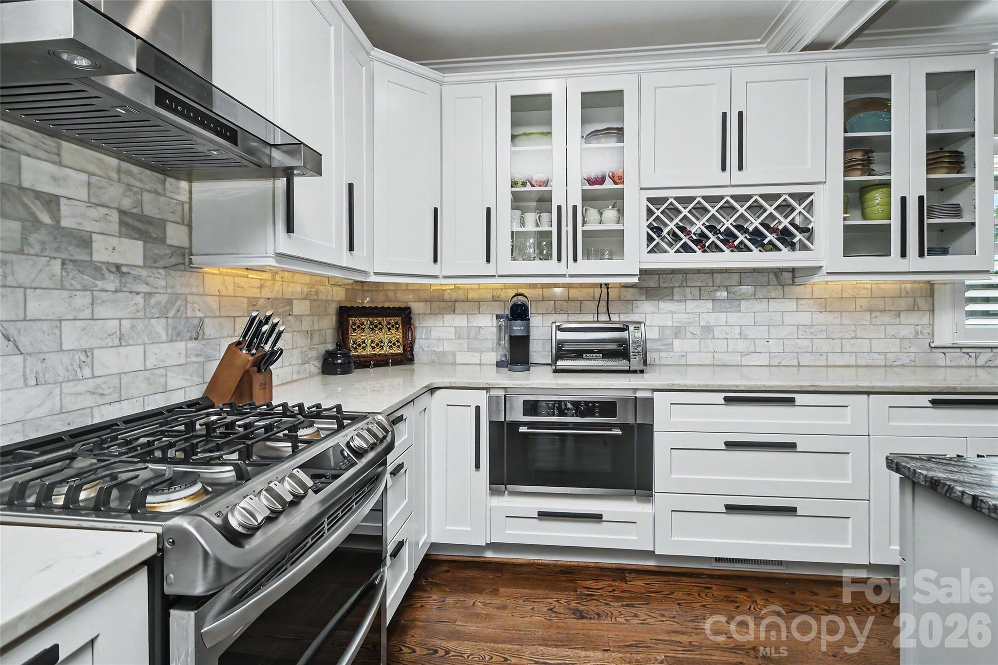 400 Marsh Road — Charlotte