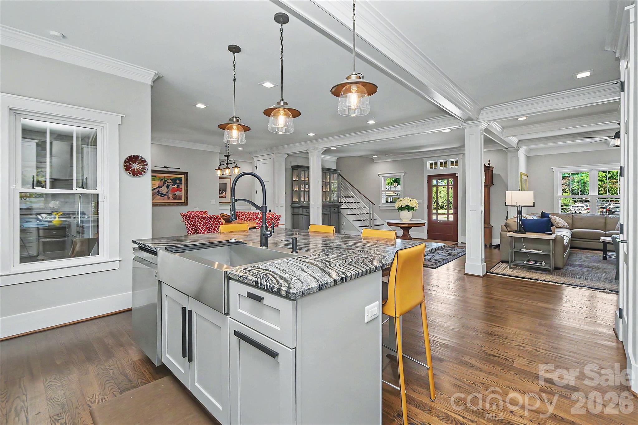400 Marsh Road — Charlotte