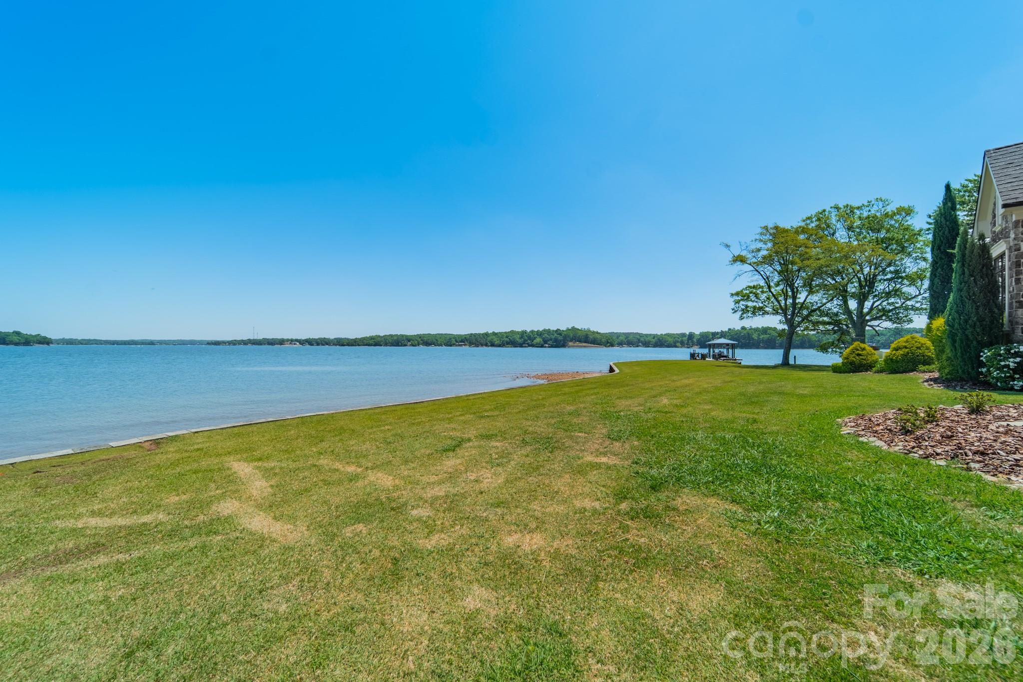 5204 Masons Ferry Road — Clover