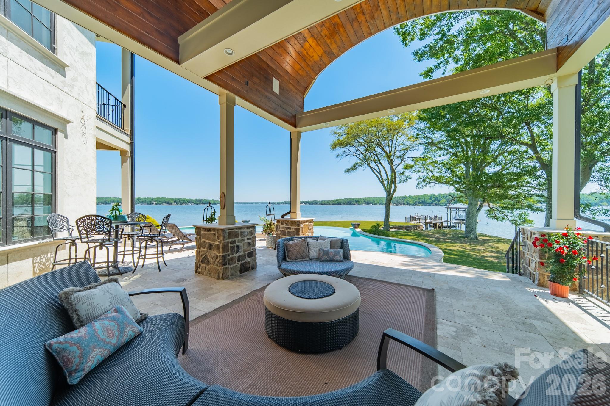 5204 Masons Ferry Road — Clover