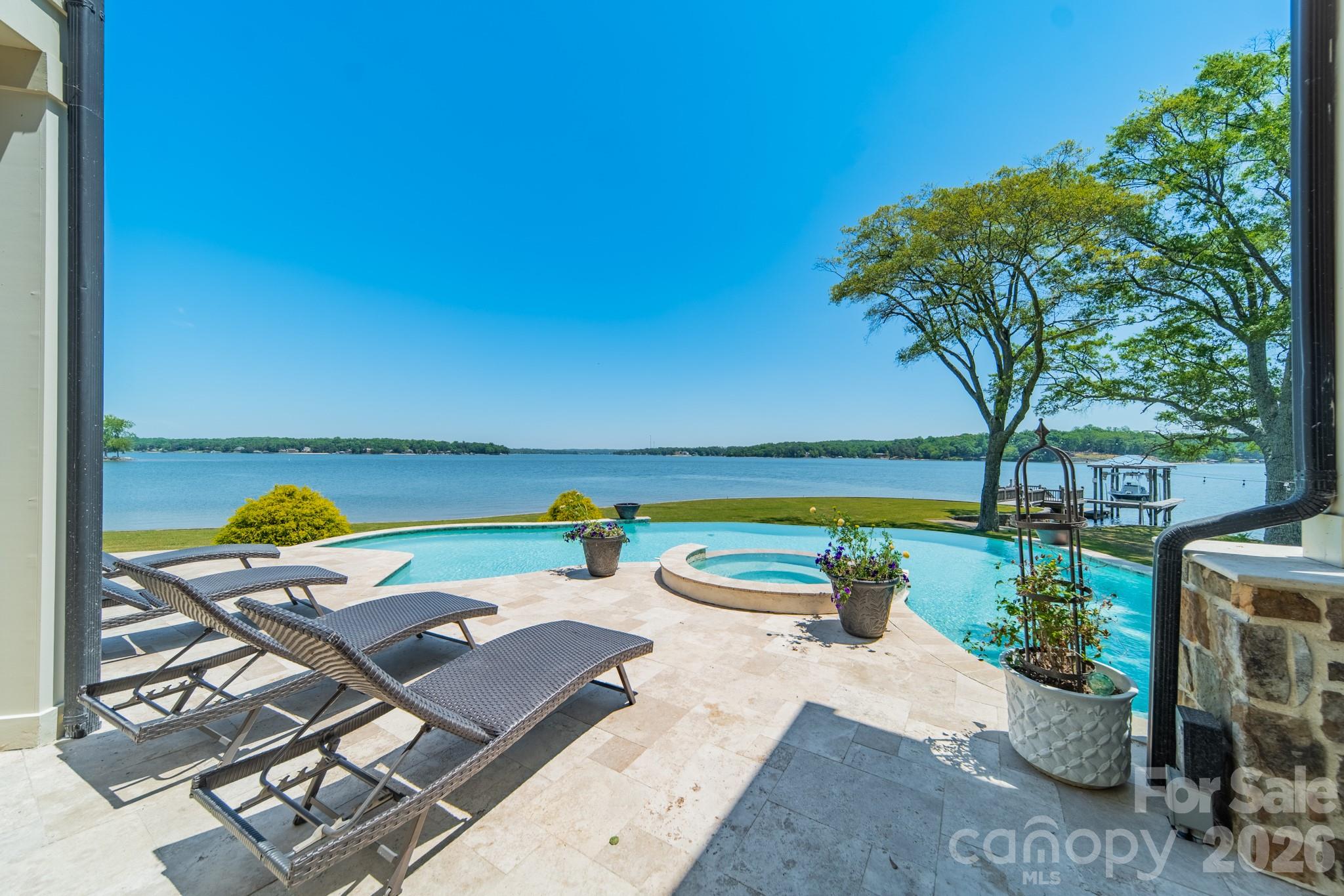 5204 Masons Ferry Road — Clover