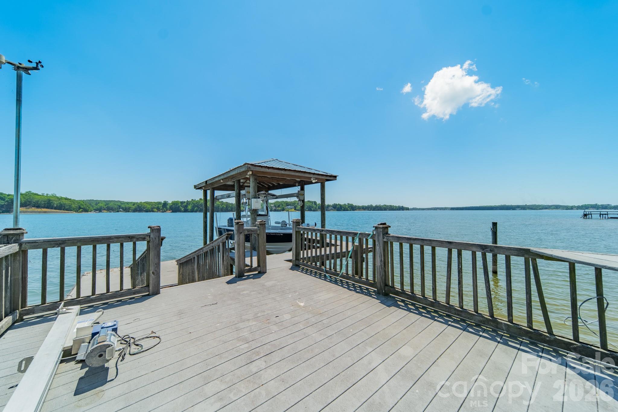 5204 Masons Ferry Road — Clover