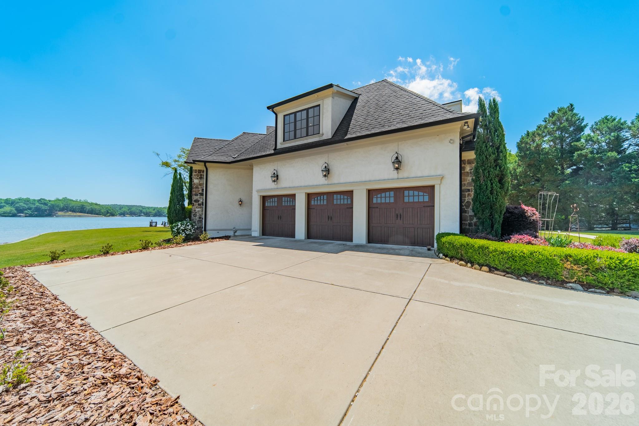 5204 Masons Ferry Road — Clover