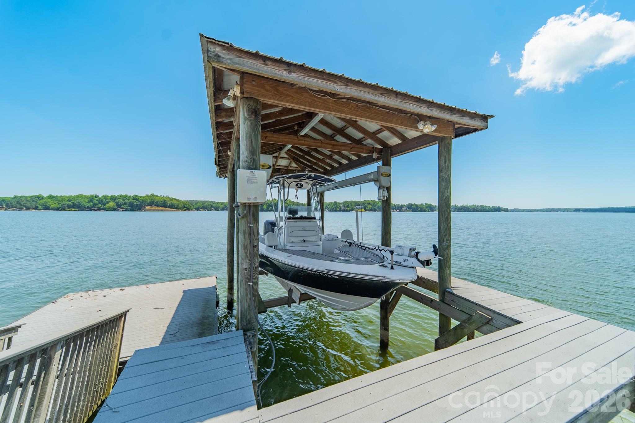 5204 Masons Ferry Road — Clover