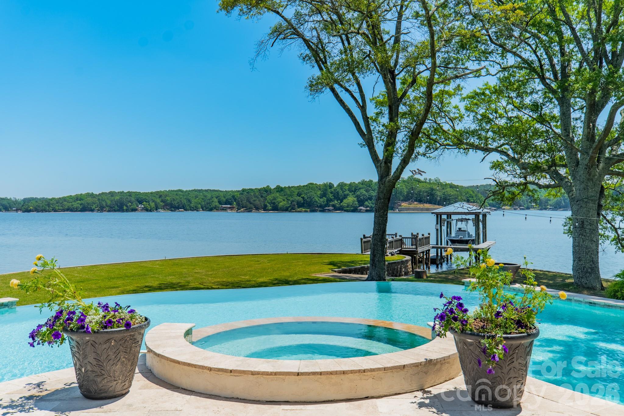 5204 Masons Ferry Road — Clover