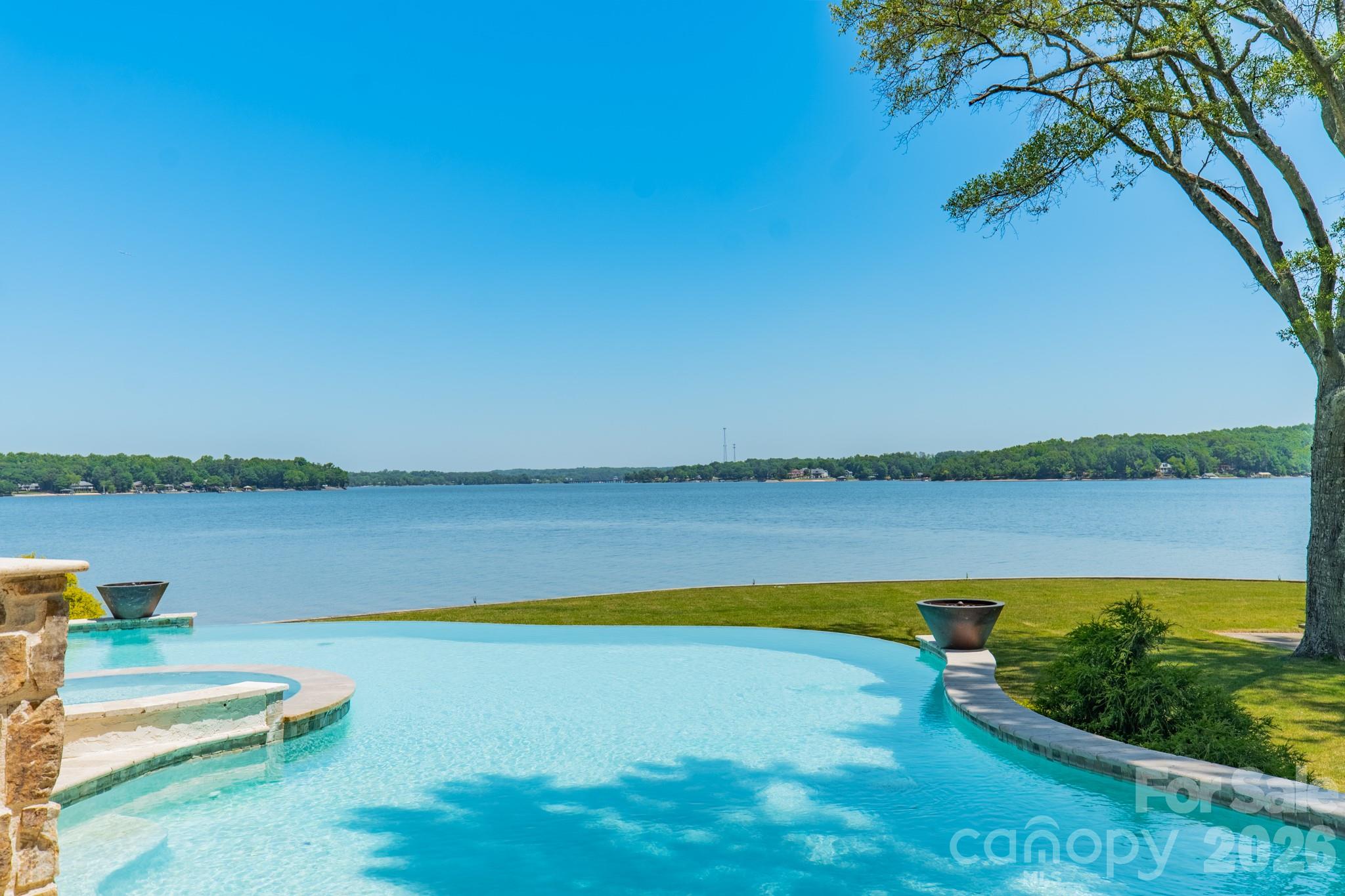 5204 Masons Ferry Road — Clover