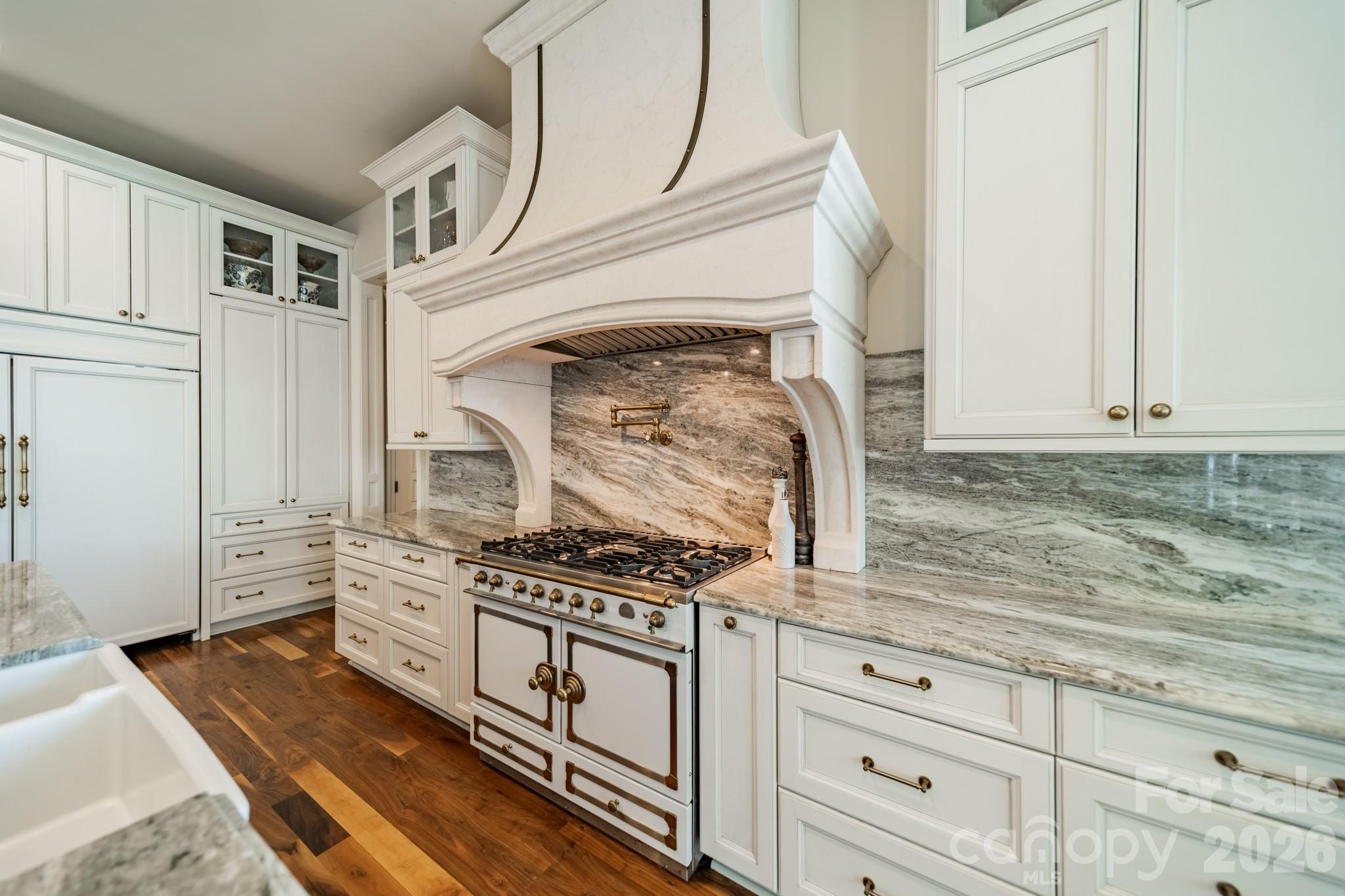 5204 Masons Ferry Road — Clover