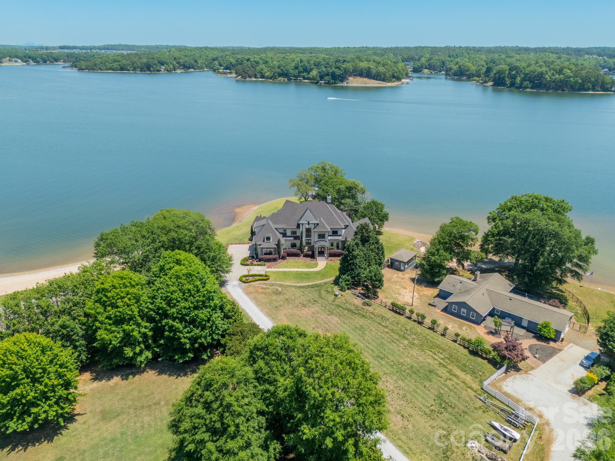 5204 Masons Ferry Road — Clover