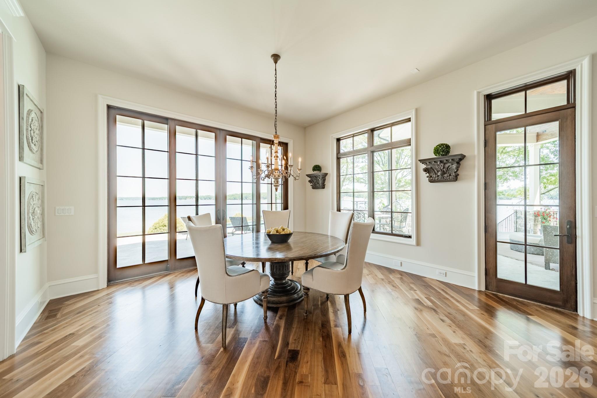 5204 Masons Ferry Road — Clover