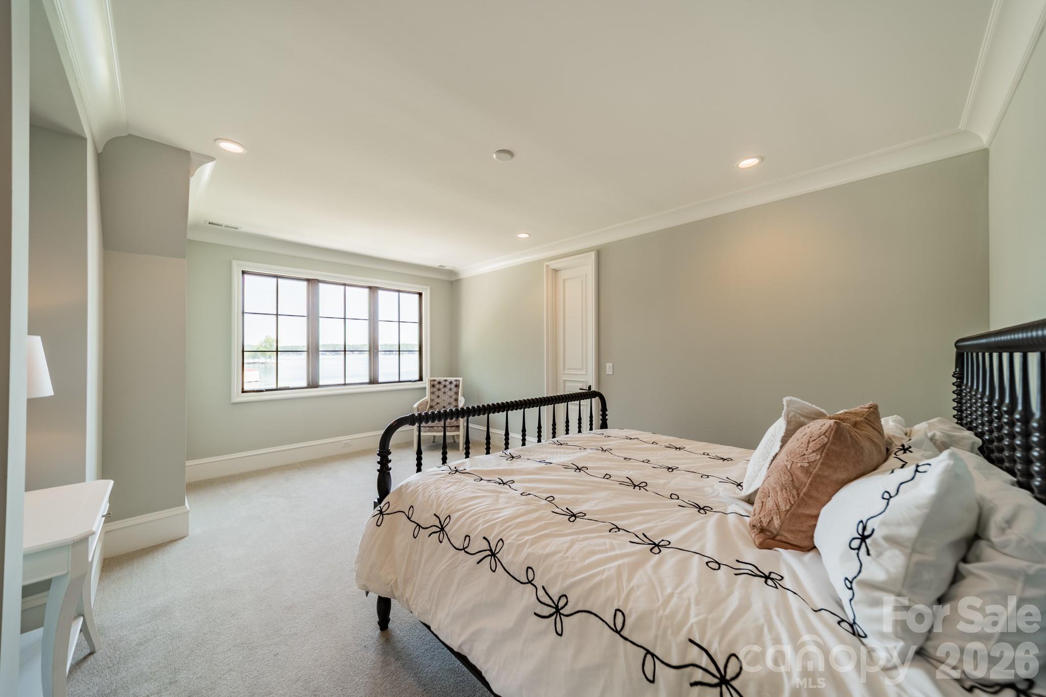 5204 Masons Ferry Road — Clover