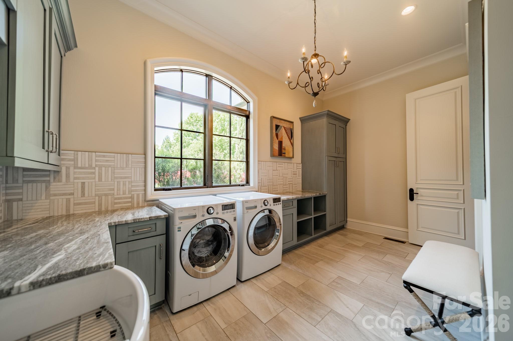 5204 Masons Ferry Road — Clover